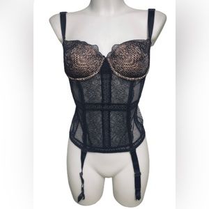 Victoria Secret Lingerie Bustier Corset Teddy Garter Straps Lace Black 34C
